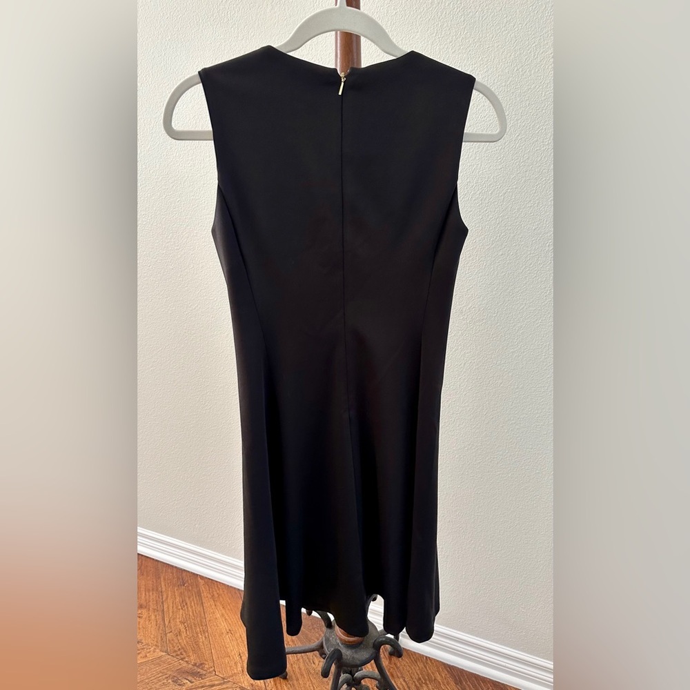 DKNY black and white polyester/spandex cocktail dress
Size 2 - Picture 3 of 3
